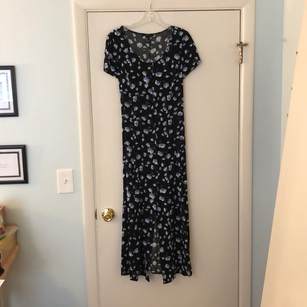 Forever 21 Blue Floral Maxi Dress